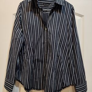 The Limited Fitted Black and White Striped Button Down Shirt Preppy Y2K